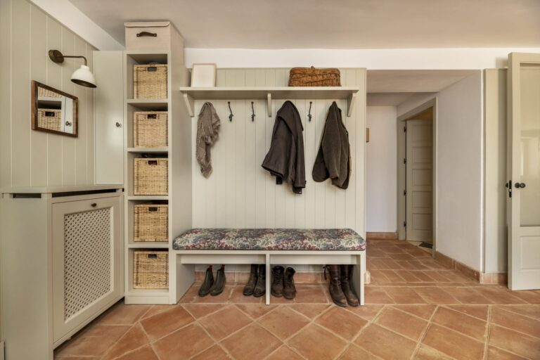 large-hall-country-house-with-bench-changing-shoes-hangers-coats-scaled